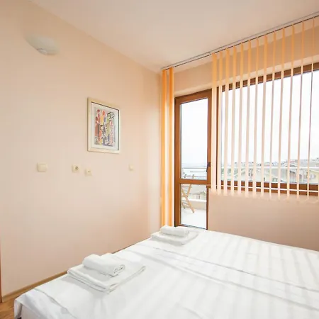 Tuna Apartment