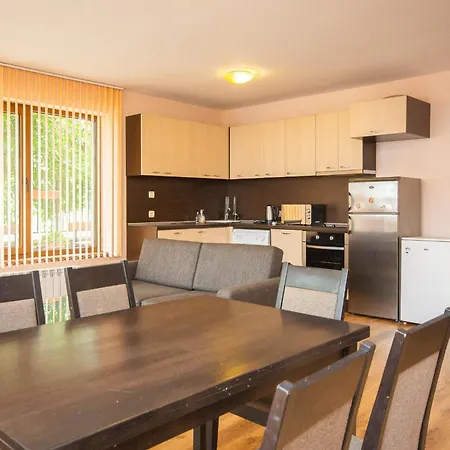Apartament Tuna *